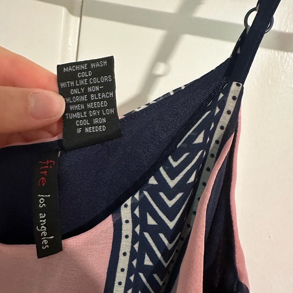 Maxi dress with adjustable straps - Picture 4 of 7